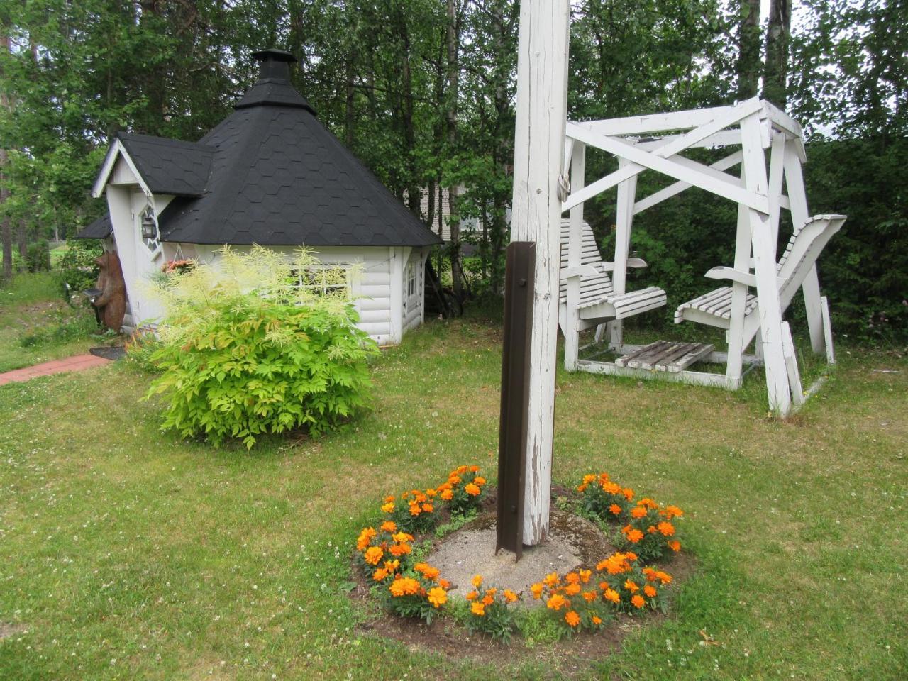 Ruska Bed & Breakfast Taivalkoski Esterno foto